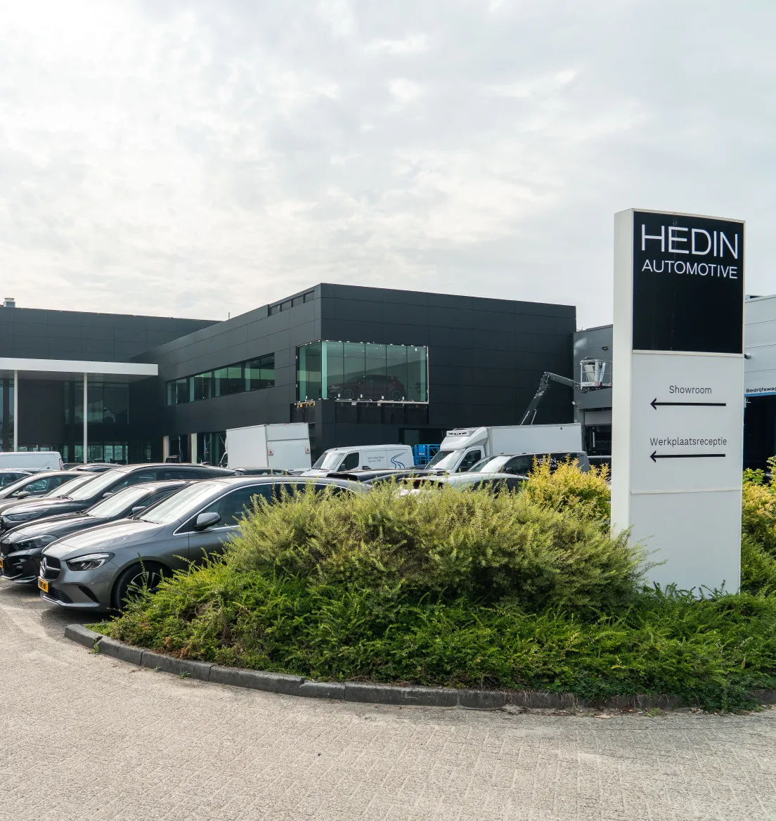 Exterior of a Hedin Automotive branch